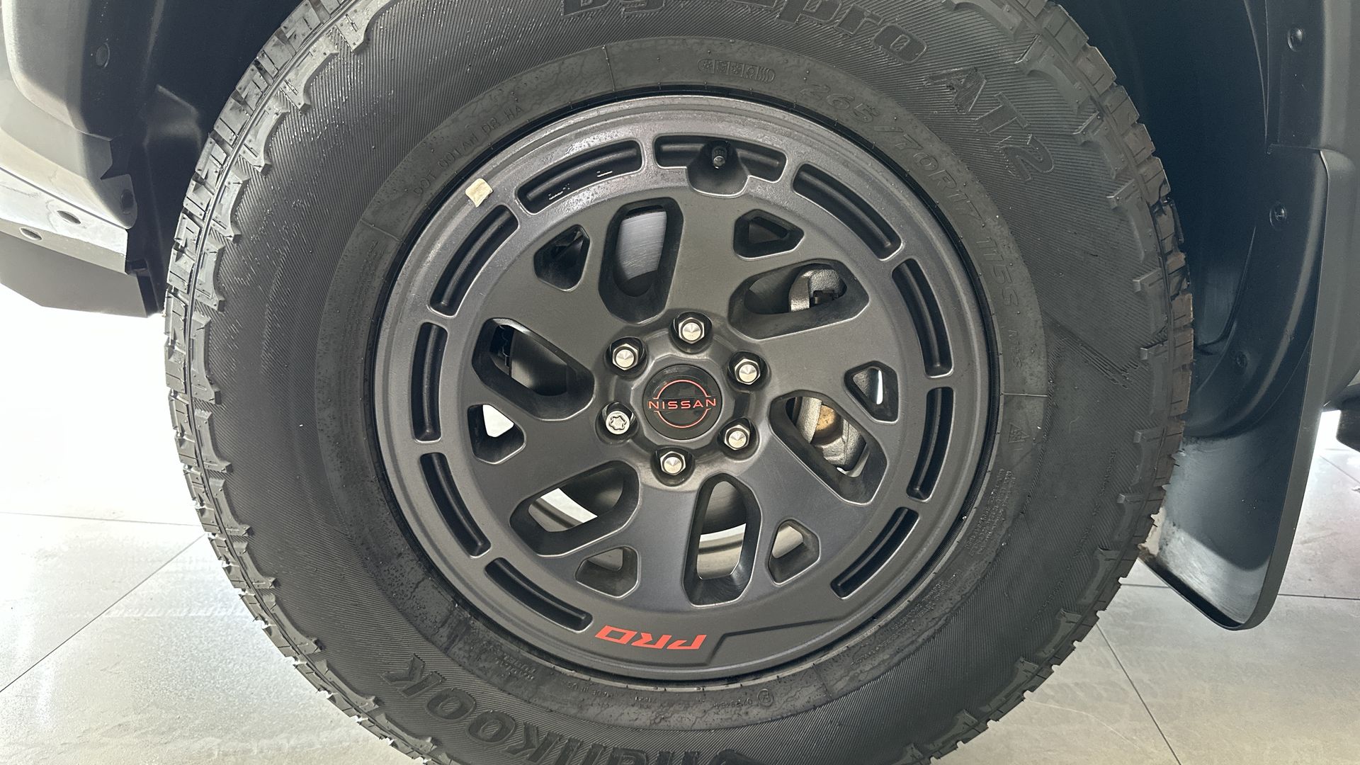 2025 Nissan FRONTIER 4P PRO-4X V63.8 AUT 4X4