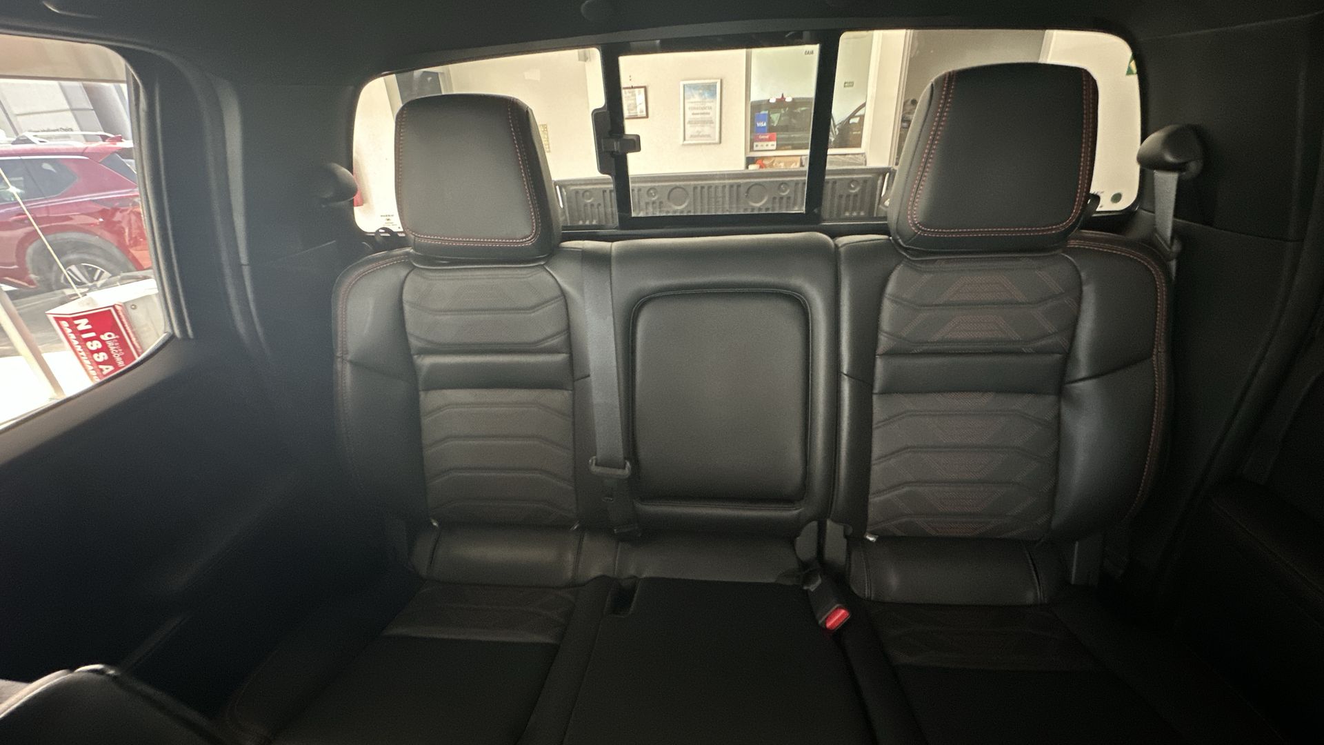 2025 Nissan FRONTIER 4P PRO-4X V63.8 AUT 4X4